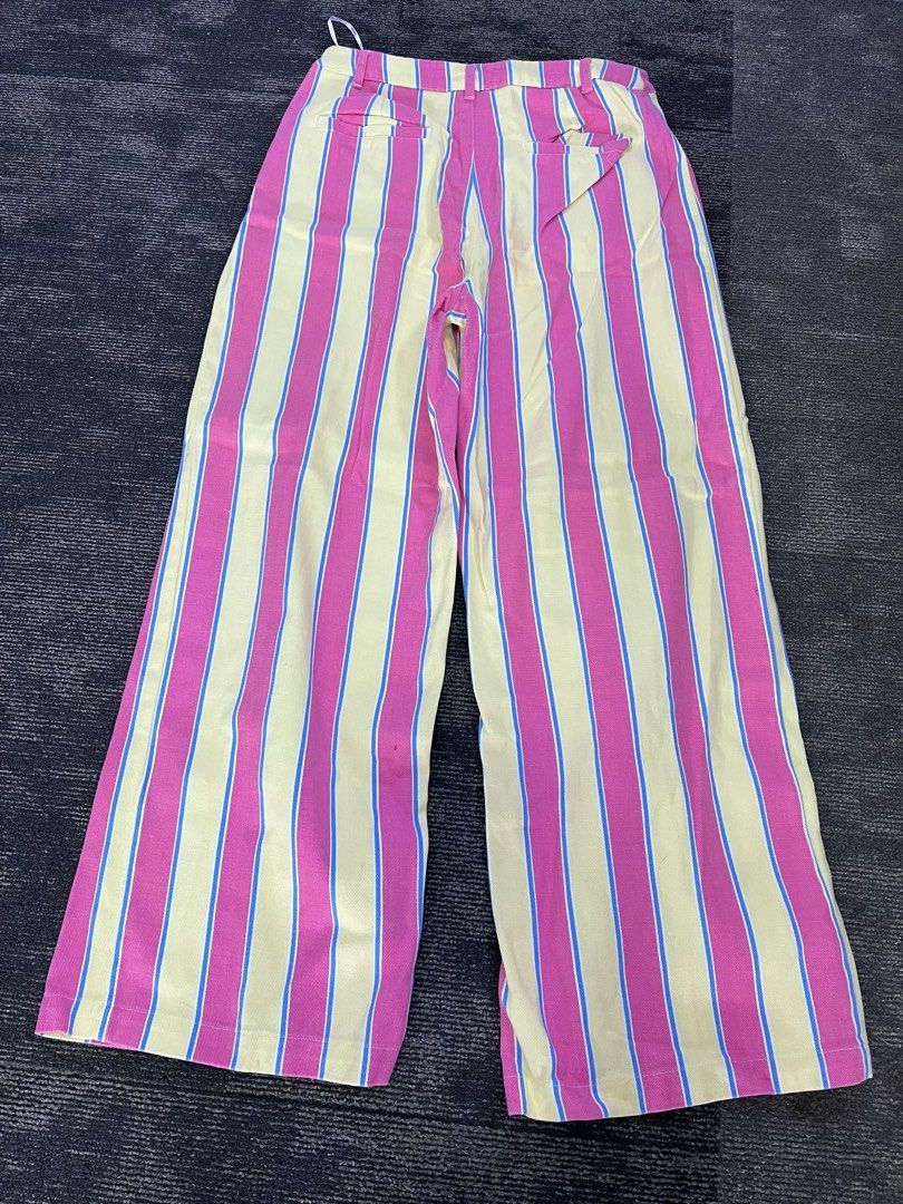 Steele Striped Wide Leg Pants XL (Category: Jeans) located in Paranaque City. Submitted by PrelovedClosetetc (Listing ID 1469189688, Image 3). Description: 30in waist.