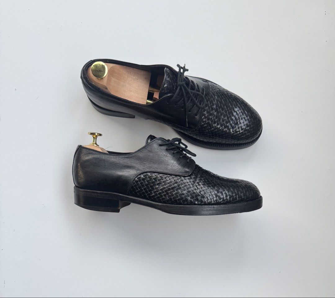 Stephane Kelian Woven Derby (Category: Dress Shoes) located in Davao. Submitted by LUXURY (Listing ID 1469333330, Image 1). Description: Stephane Kelian Woven derbies Made in France Size 8.5 Mens Pair only Visit my profile for more luxury items.