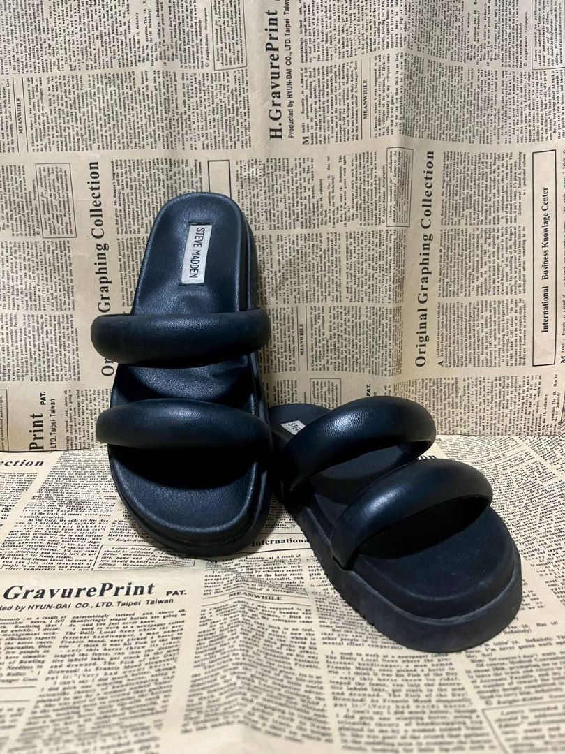 Steve Madden Black Double Strap Puffy Slides Sandals (Category: Flats & Sandals) located in Paranaque City. Submitted by littledairyqueen (Listing ID 1469330996, Image 2). Description: Steve Madden Black Double-Strap Slide Sandals 🖤👡 A chic and versatile pair of Steve Madden slides featuring double padded straps and a sleek all-black design. Easy to slip on and perfect for everyday wear, casual outfits, errands, or travel. A minimalist staple t