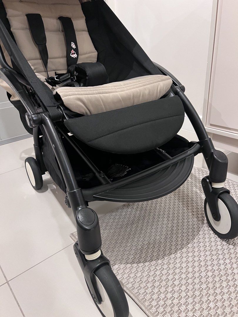 Stokke YOYO leg rest (Category: Other Babies Going Out Needs) located in Muntinlupa City. Submitted by thriftpandamnl (Listing ID 1469390951, Image 3). Description: Selling our Babyzen YOYO leg rest ✨ 🏷️ P1,400 ✔️For that extra level of comfort on the go ✔️Allow your baby to sit even more comfortably RFS: Decluttering baby items, no longer needed 📍 Brgy Sucat, Muntinlupa BABYZEN YOYO is now fully part of the Stokke® family..