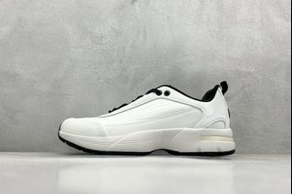 (Category: ) located in . Submitted by khai.uasneakers (Listing ID 1469364845, Image 1). Description: .