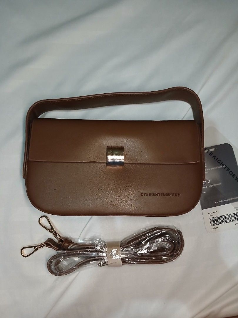 Straightforward DVL Cedar Hand Bag / Sling Bag (Category: Shoulder Bags) located in Mandaluyong City. Submitted by carmelaelizalde (Listing ID 1469308386, Image 1). Description: Removable Sling Can be handbag or sling Brandnew! Perfect as Christmas gift .