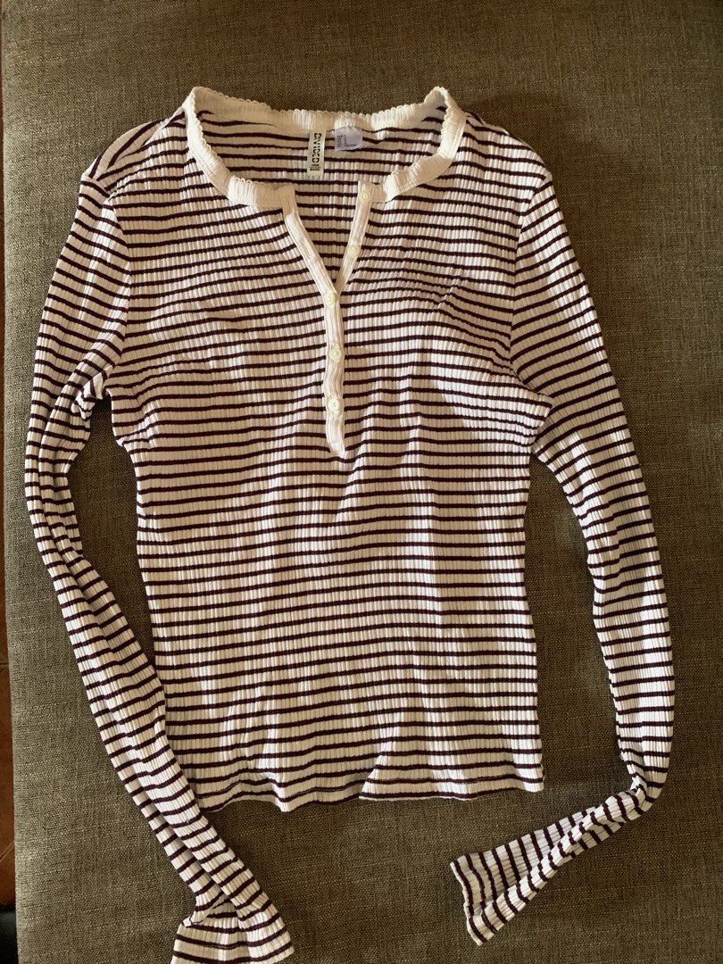 Stripes long sleeve (Category: Longsleeves) located in Camalig. Submitted by abyssia (Listing ID 1469184276, Image 1). Description: .