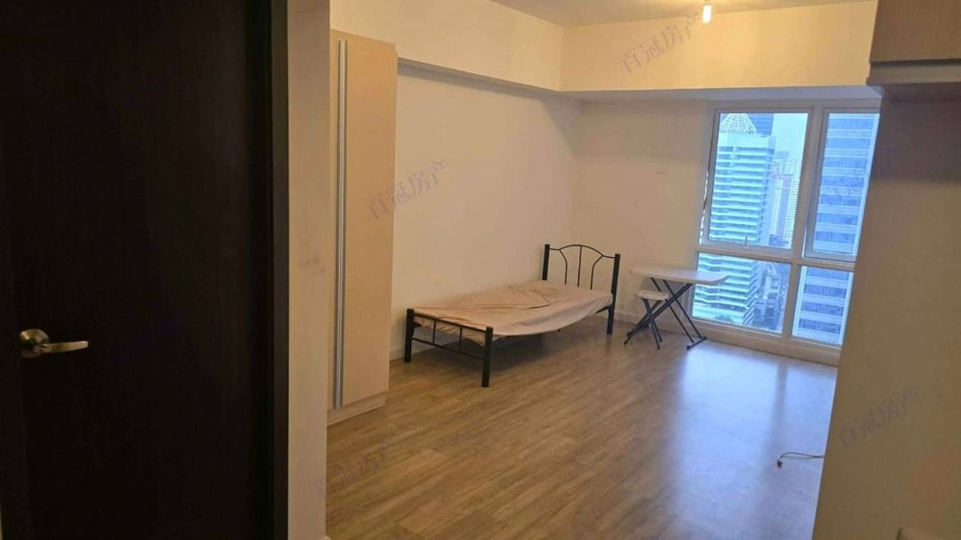 Studio Condo Unit with Kitchen and Bathroom (Category: Bathroom & Kitchen Fixtures) located in Makati City. Submitted by k_baiguan (Listing ID 1469166955, Image 1). Description: RUSH SALE Building: The Lerato Makati Property Code: 8953 Location: Makati Floor Area: 29SQM Unit Type: Studio Price: 3M Net Title: Clean title Bare.