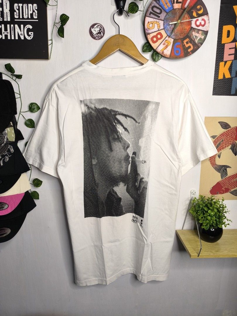 STUSSY BOB MARLEY (Category: Tshirts & Polo Shirts ) located in Puerto Princesa. Submitted by thriftykoi (Listing ID 1469304996, Image 2). Description: Dimensions: 19 x 29 Size: L Color Rate: 9/10 Condition: 9/10 Issue: SUPER SMALL DOT YELLOW STAIN.