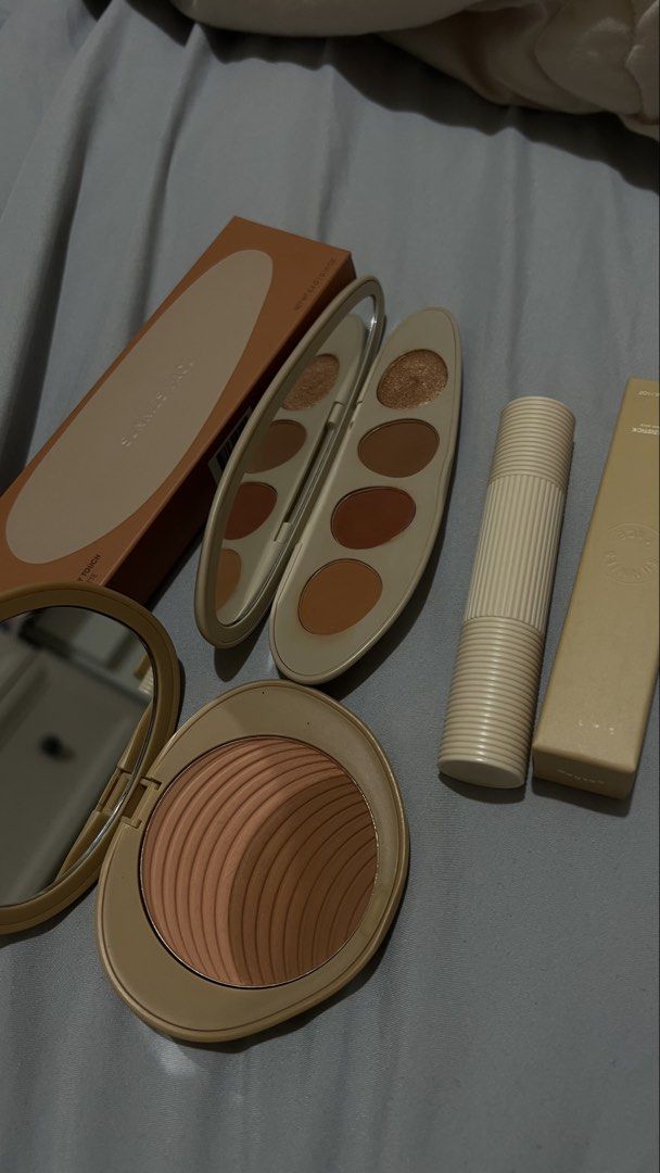 Sunnies Face Healthy Touch Makeup Bundle (Category: Makeup) located in Bauan. Submitted by overDrainbow (Listing ID 1469279022, Image 1). Description: - Brand: Sunnies Face - Condition: Barely touched / Like new - Shade profile: Warm neutral tones (great for everyday looks) - Inclusions: * Healthy Touch Eye Palette (with box) * Healthy Touch Powder Blush in Bikini * Skin So Good The Multistick in Cashew (with box) - RFS: Decluttering makeup colle
