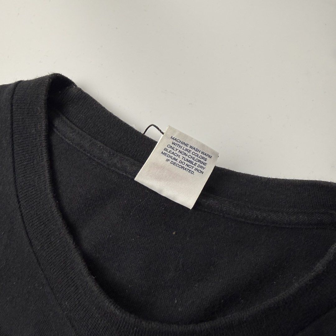 Supreme (Category: Tshirts & Polo Shirts ) located in Quezon City. Submitted by beastmnl (Listing ID 1469229774, Image 3). Description: Dimension 21 width 30.5 length .
