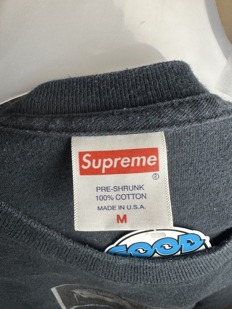 Supreme Chair Tee (Category: Tshirts & Polo Shirts ) located in Marikina City. Submitted by swiftsian (Listing ID 1469175058, Image 3). Description: Authentic Supreme - Size: Medium Chair Tee (Black) - Issue: None - Manage your expectations. Some issues may not be seen or indicated. - Color may vary due to lighting Shipping: Lalamove/J&T .