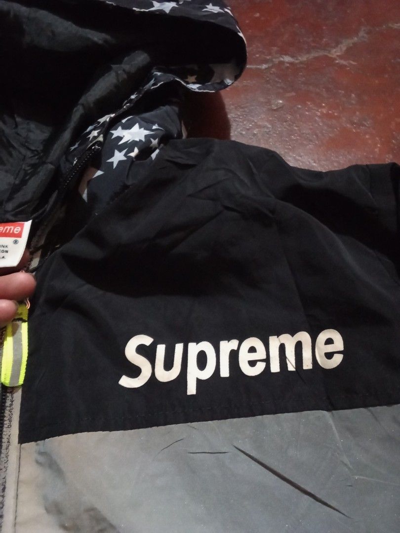 Supreme winbraker (Category: Hoodies) located in Manila. Submitted by tcbukay_zxc25 (Listing ID 1469337711, Image 2). Description: suprem winbraker size large issue check nyo sa pic.