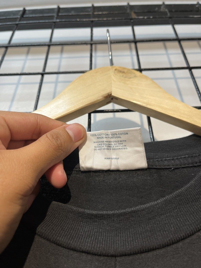 Supreme x Comme des Garçons SHIRT Split Box Logo Tee (Category: Tshirts & Polo Shirts ) located in Taal. Submitted by thrift_deals23 (Listing ID 1469184312, Image 3). Description: - Brand: Supreme x Comme des Garçons SHIRT - Item: Split Box Logo Tee - Color: Black - Size: Medium - Material: Cotton with woven interior labels - Design: Iconic upside-down text graphics and split box logo - Condition: Clean, graphics intact, highly sought-after stree