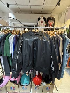 (Category: ) located in . Submitted by phoeniexstoremy (Listing ID 1469287825, Image 1). Description: .