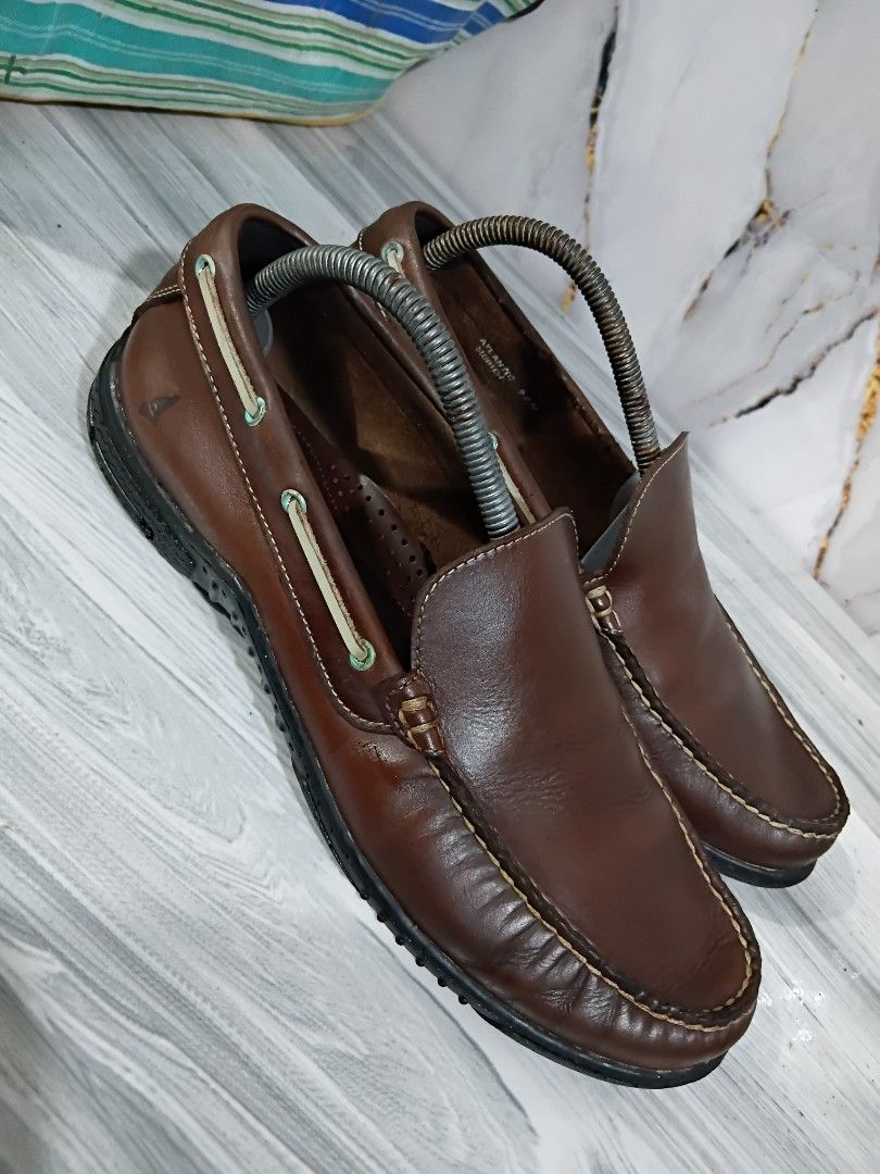 SWATCH LEADER LOAFERS SIZE 9MEN (Category: Dress Shoes) located in General Mariano Alvarez. Submitted by adonid (Listing ID 1469185888, Image 2). Description: SWATCH LEADER LOAFERS DARK BROWN SIZE 9MEN SIGN OF USAGE LOC. GMA CAVITE PHP 800.