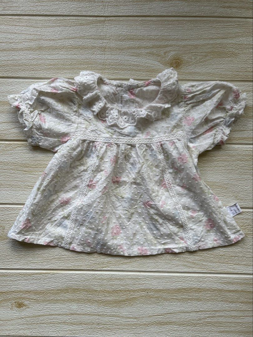 Swiss dot top 12-24 months (Category: Babies & Kids Fashion) located in Cebu City. Submitted by yjainani (Listing ID 1469237217, Image 1). Description: .