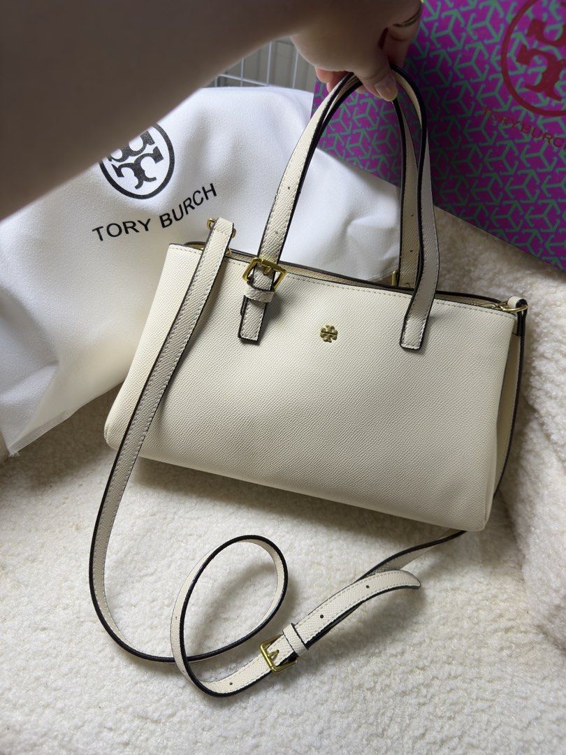 T0ry Office Bag (Category: Cross-body Bags) located in Binmaley. Submitted by amayscollections (Listing ID 1469387947, Image 3). Description: Sale Orig quality Coded Tory Office 2way Bag ang ganda ganda sa personal ses hindi dumihin yung leather i mean kung madudumihan man mabilis lang sya punasan with box and dustbag na din for only : ₱869+sf Cash On Delivery ₱799+sf Payment First 📍Pangasinan We Ship Nationwide🚚.