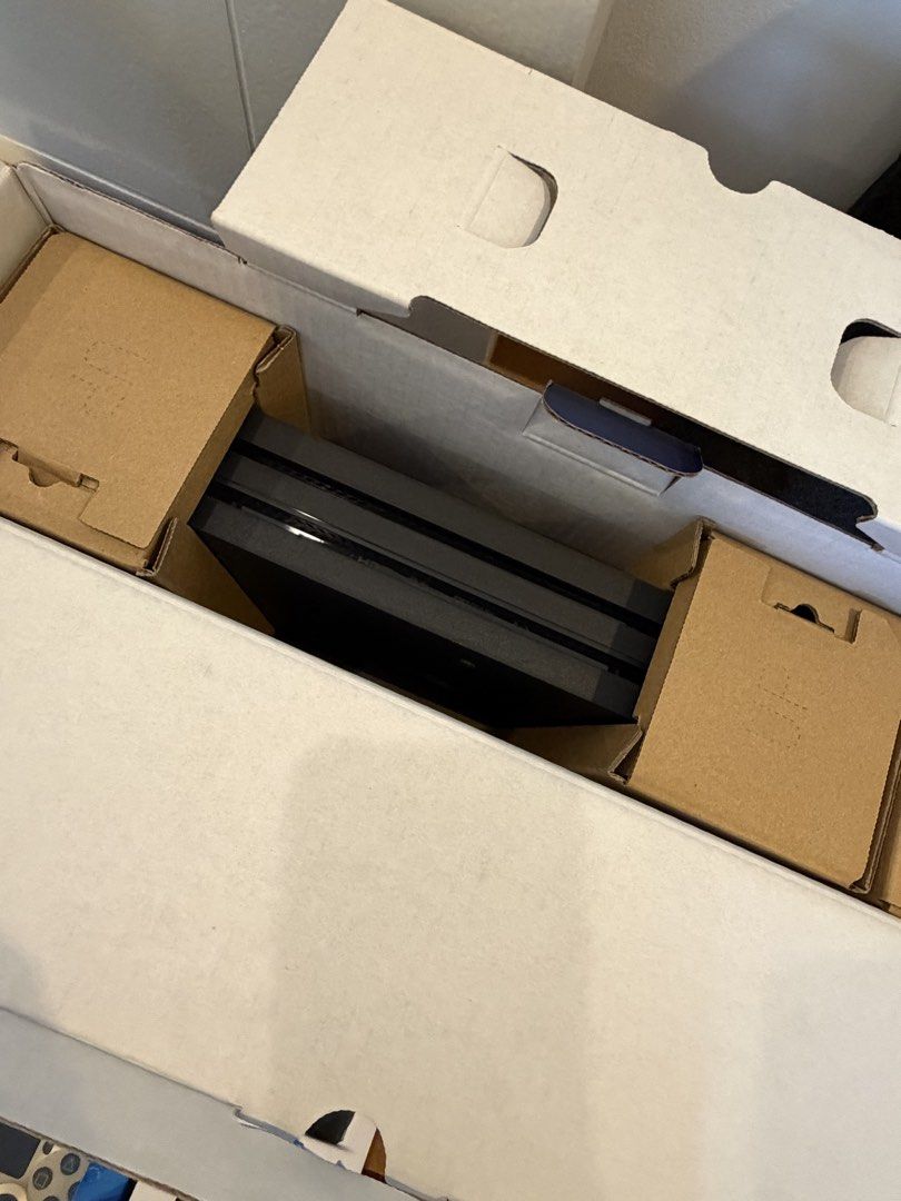 Take All PS4 Like New! (Category: PlayStation) located in Makati City. Submitted by MyPurchases2021 (Listing ID 1469209711, Image 3). Description: .