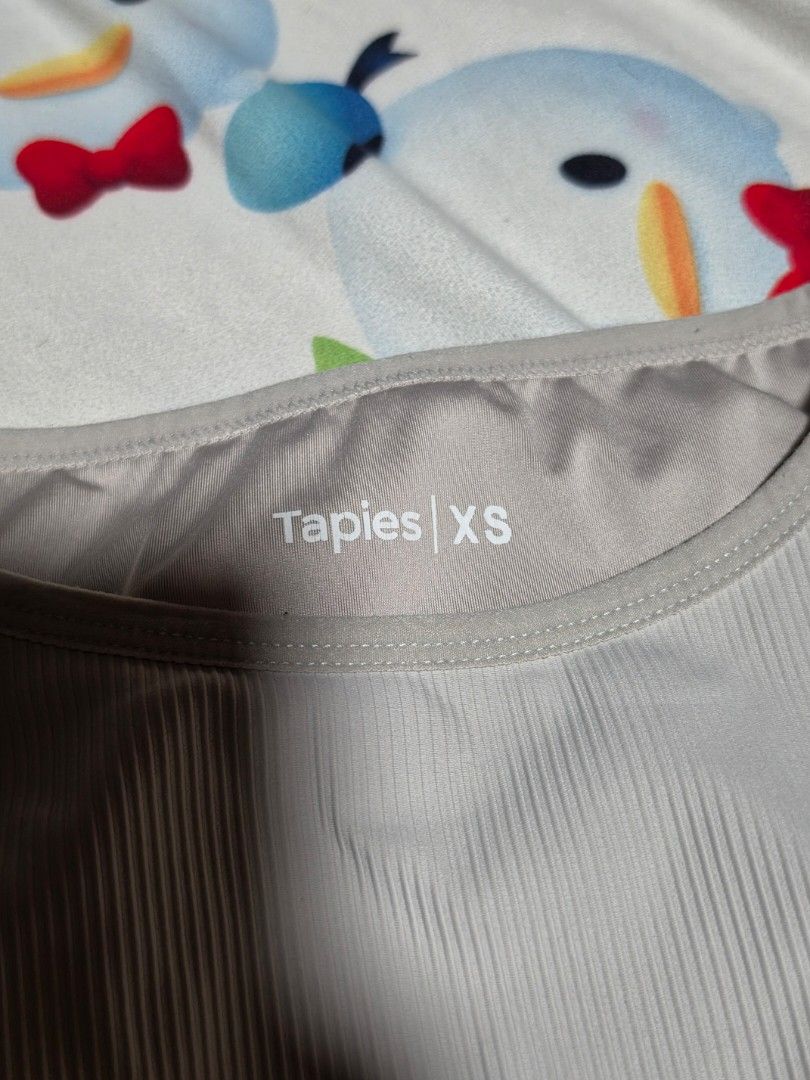 Tapies Off White Sleeveless Ribbed Top (Category: Sleeveless) located in Quezon City. Submitted by snowflakes.specials (Listing ID 1469353139, Image 2). Description: XS Lightly Used.