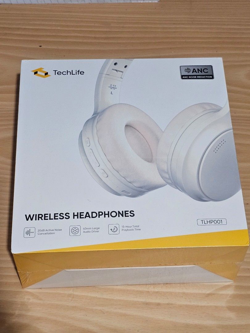 TechLife TLHP001 Wireless Headphones White (Category: Headphones & Headsets) located in Makati City. Submitted by anjelincloset (Listing ID 1469166805, Image 1). Description: TechLife wireless headphones in white. Model TLHP001 with Bluetooth 5.3 connectivity. Active noise cancellation reduces background sound by 20dB. 40mm large audio drivers deliver clear sound. Up to 15 hours of total playback time on a single charge. Foldable and portable des