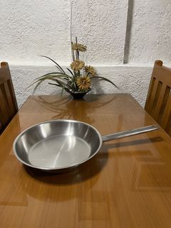 (Category: ) located in . Submitted by doublelkitchenware (Listing ID 1469200957, Image 1). Description: .