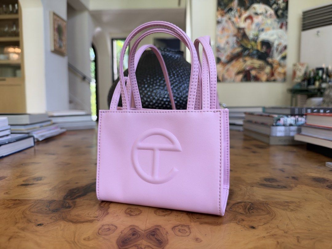 Telfar Shopping Bag Small Pink (Category: Luxury Bags & Wallets) located in Muntinlupa City. Submitted by katoshops (Listing ID 1469200312, Image 1). Description: Telfar Small Shopping Bag Current Market Price: 150 USD Selling Price: ₱4,200.00 Condition: Very Good (9.5 /10) Reason for Selling: Don’t get to use this bag anymore. Additional Details: Color: Baby Pink Worn: A few times Flaws: None Inclusions: No dust bag but can provide one Shipping 