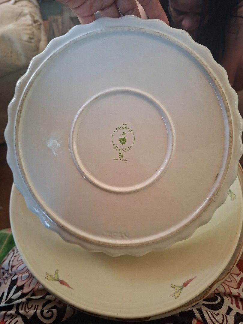The Fynbos Collection Baking Dish (Category: Other Kitchen Appliances) located in Consolacion. Submitted by luxekerei (Listing ID 1469170536, Image 2). Description: - a vintage porcelain or ceramic fluted quiche and tarte baking dish with a scalloped edge and a multi-colored floral pattern, closely resembling pieces from the Andrea by Sadek "Corona" or Spring Night line..