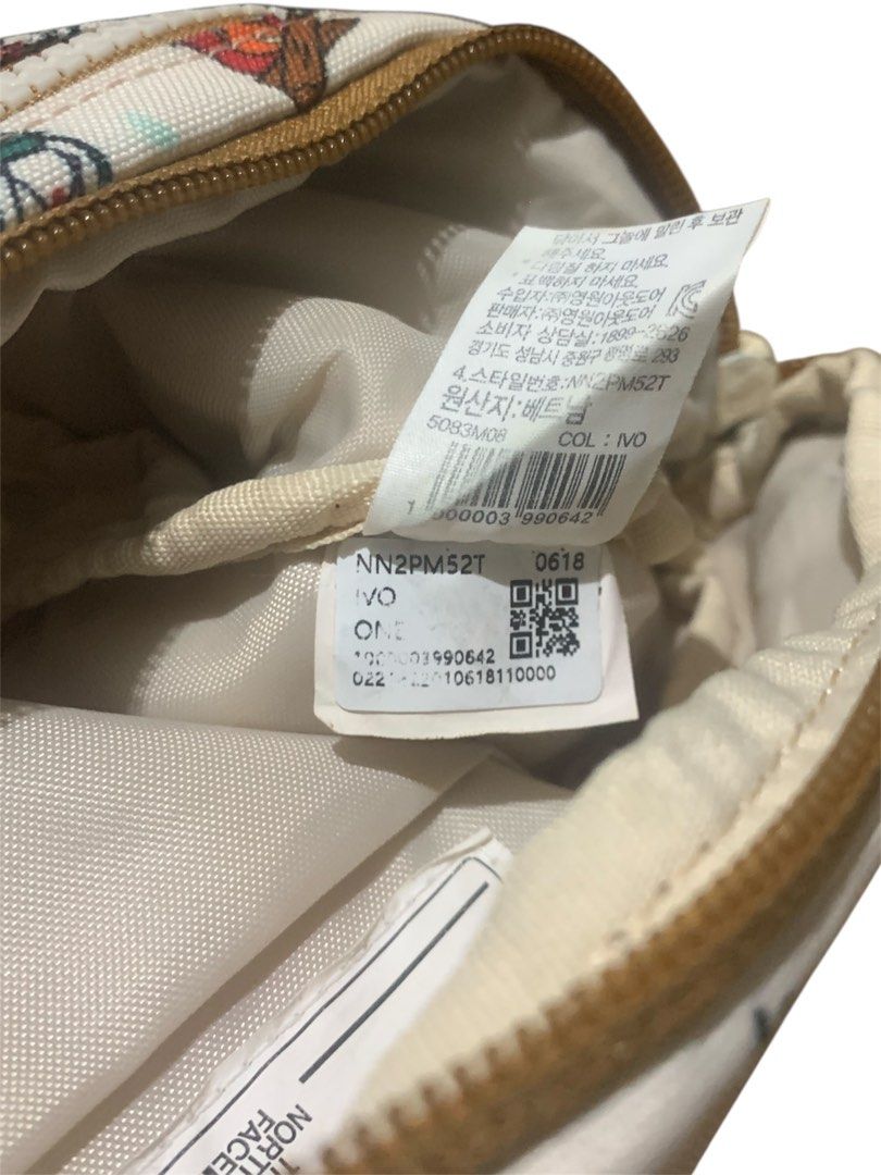 The North Face (Category: Belt bags, Clutches and Pouches) located in Manila. Submitted by lyf_7hrift (Listing ID 1469226914, Image 3). Description: The North Face Aop Belt Bag P450 9/10 Color Rate Excellent Condition.