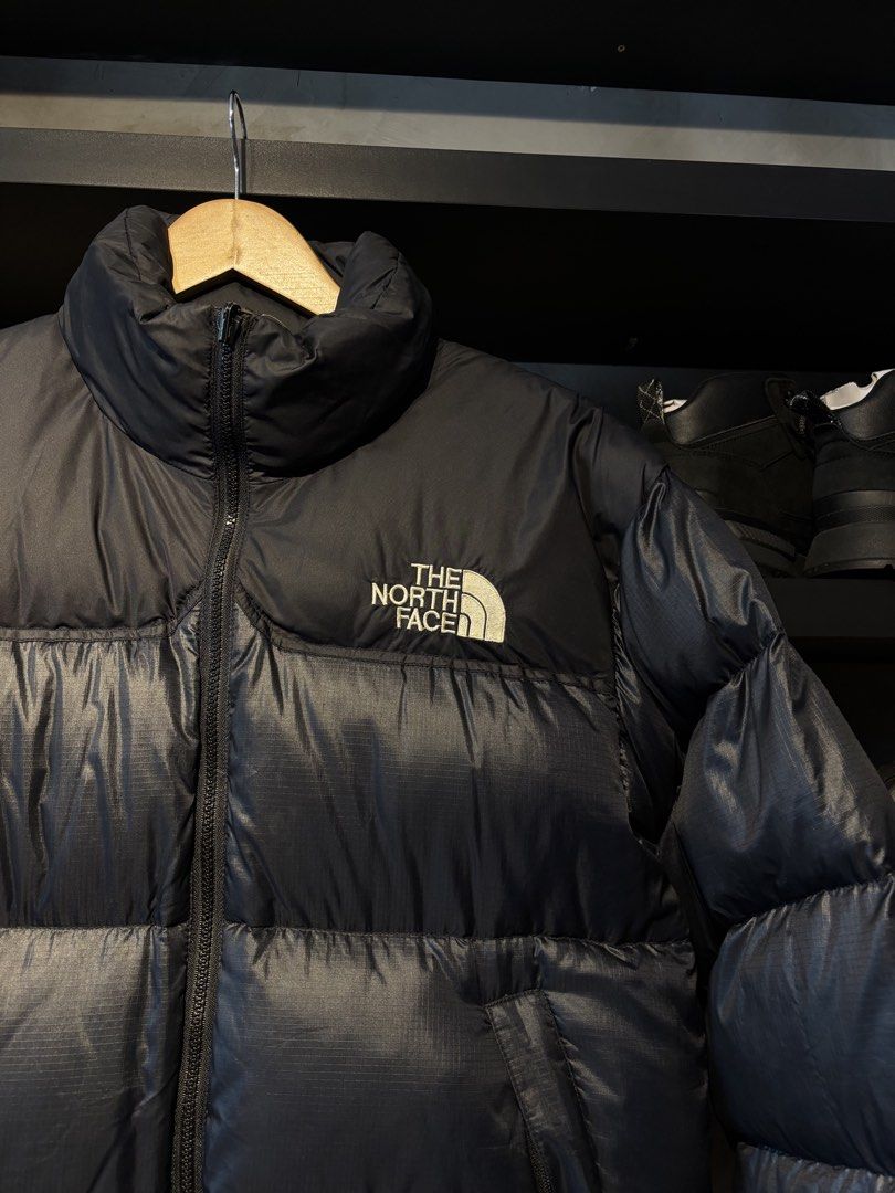 The North Face 1996 Retro Nuptse Jacket (Category: Coats, Jackets and Outerwear) located in San Fernando. Submitted by kayemanalac_05 (Listing ID 1469297014, Image 3). Description: Length 24 Width 21.