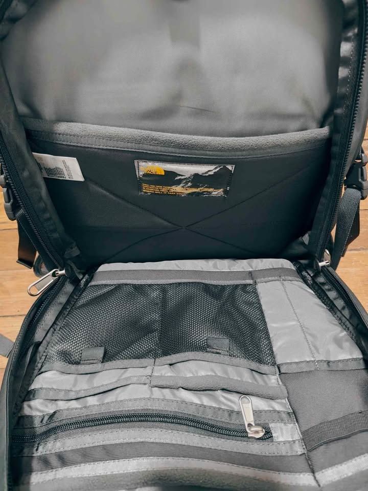 The North Face - Big Shot Backpack (Blue/Gray/Black) (Category: Backpacks) located in Pasig City. Submitted by oyeahbhoi (Listing ID 1469204970, Image 3). Description: - Brand: The North Face - Big Shot 33 Liters - Color: Blue/Gray/Black - Storage: Multiple compartments with built-in organizer pockets for pens, gear, and tech - Protection: Padded laptop sleeve with classic mountain heritage patch - Exterior: Front grab handle and mesh side pocket
