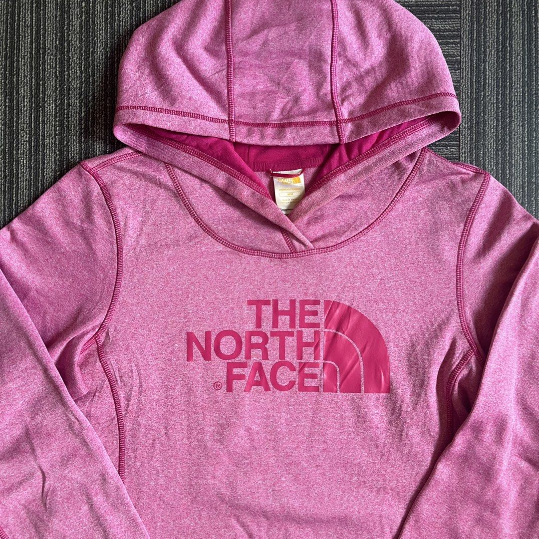 The North Face for Women (Category: Activewear) located in Imus. Submitted by thriftsportph (Listing ID 1469219447, Image 2). Description: Brand: The North Face for Women 📏Size on Tag: Medium (L 26” W20”) 💵Price: 550 Condition: 10/10 📍Imus, Cavite.