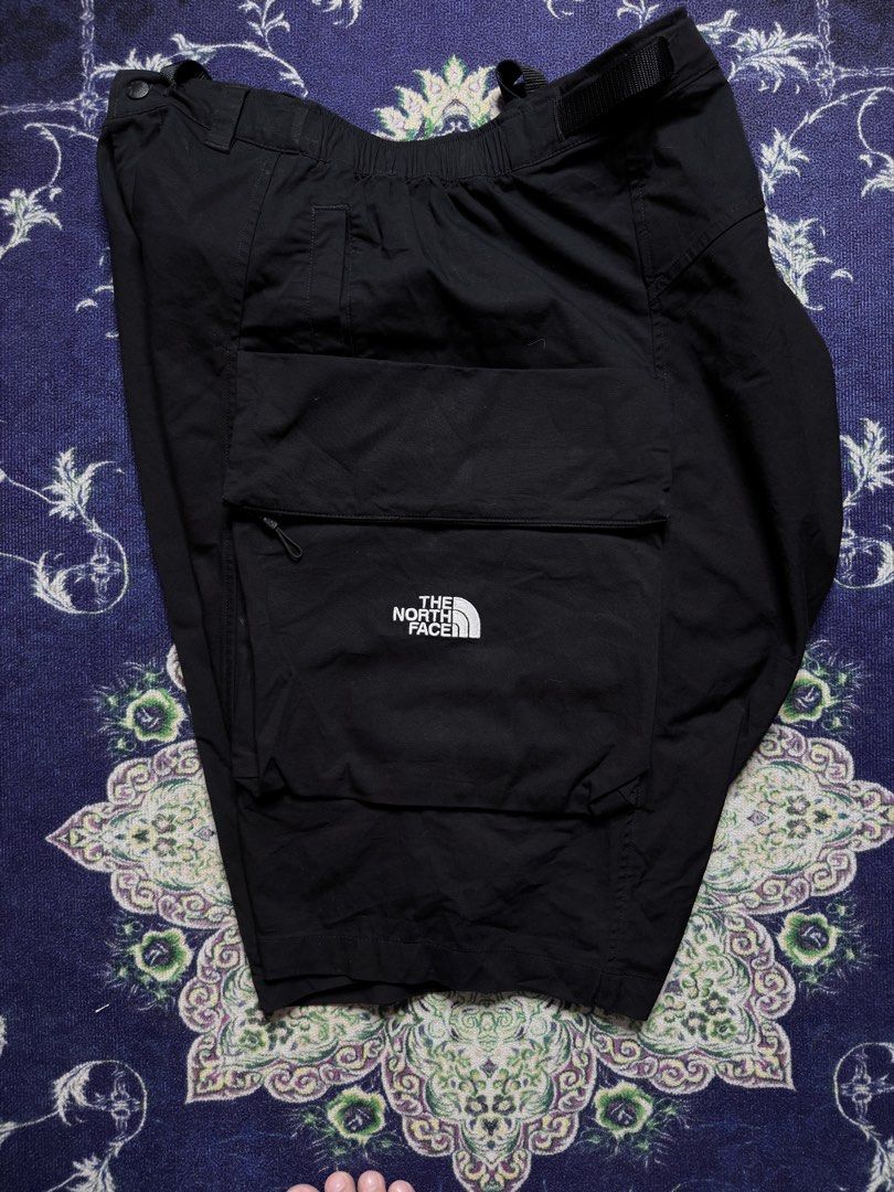 The North Face Utility Shorts (Category: Shorts) located in Valenzuela. Submitted by telagram (Listing ID 1469179206, Image 2). Description: .