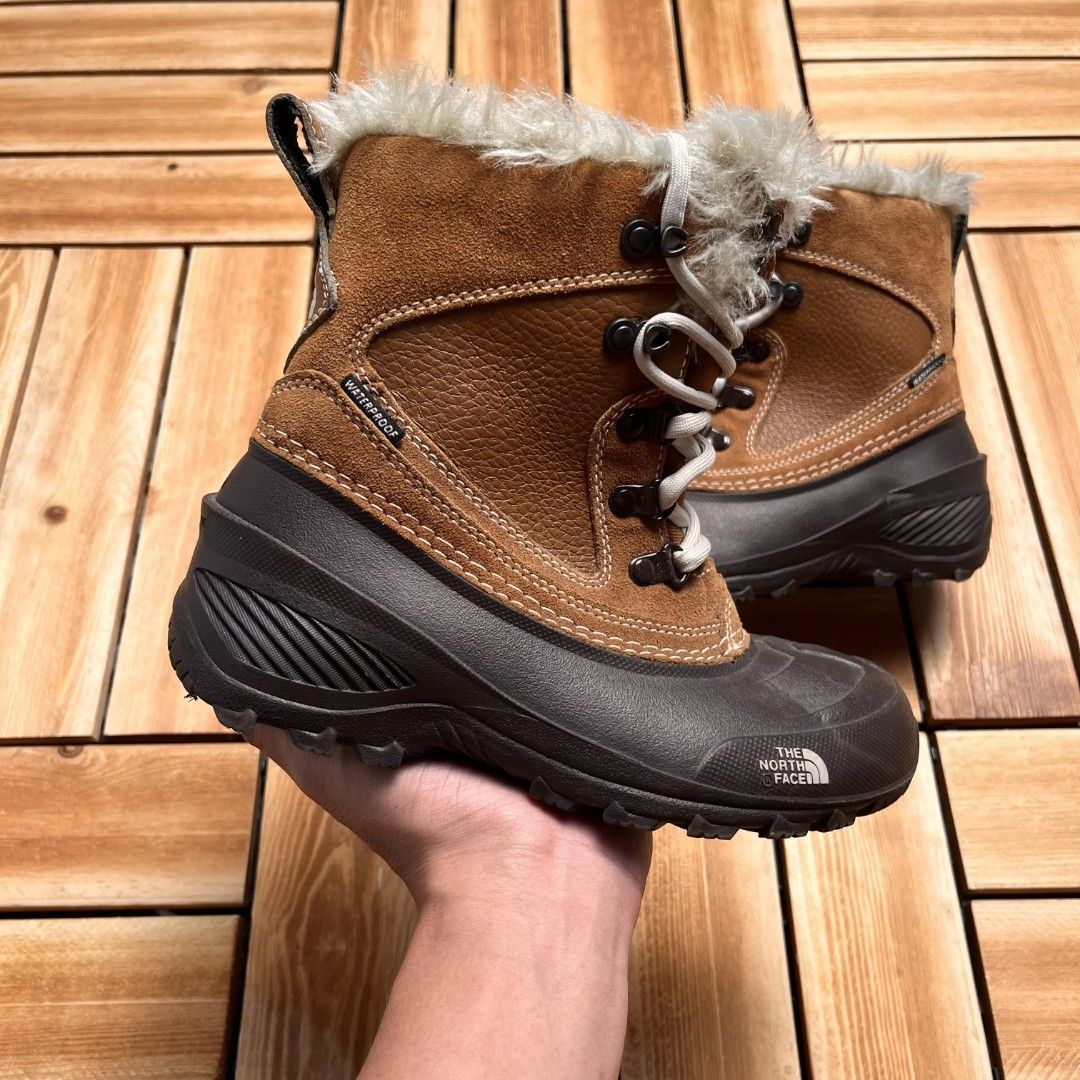 THE NORTH FACE WATERPROOF FUR BOOTS (Category: Babies & Kids Fashion) located in Floridablanca. Submitted by d_elevated (Listing ID 1469245641, Image 2). Description: .