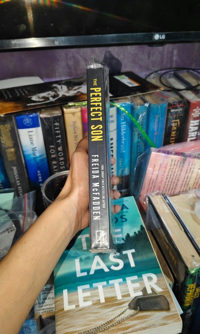 The Perfect Son by Freida McFadden (Category: Storybooks) located in Manila. Submitted by soleilmirai (Listing ID 1469173654, Image 3). Description: - Gripping psychological domestic thriller by #1 New York Times and Amazon chart-topping sensation Freida McFadden (The Housemaid, Never Lie) - Official UK / International trade paperback edition (Poisoned Pen Press / Sourcebooks) - Follows a mother whose high school son is accused of a gruesome, vio