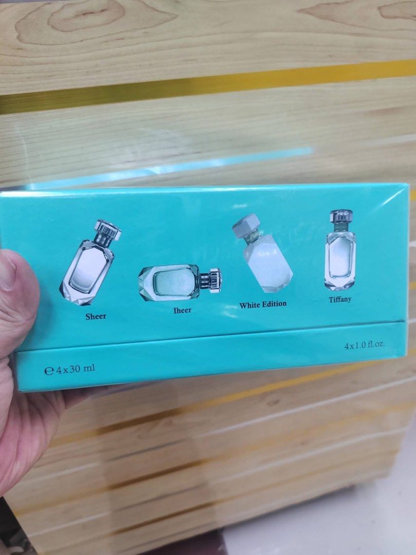 TIFFANY & CO 4x30ML PERFUME GIFT SET | PREMIUM QUALITY (Category: Fragrance & Deodorants) located in Quezon City. Submitted by embere_shop (Listing ID 1469163395, Image 1). Description: 📌 Perfect for yourself or as a gift! ✨ Whether you’re treating yourself or looking for a gift for birthdays and any special occasion, this is a great choice. 💗 The scent is very close to 0G and long-lasting, perfect if you want something that smells premium with