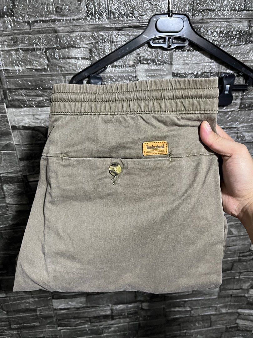 Timberland Men’s Cotton Twill Jogger (Category: Joggers) located in Manila. Submitted by flex_curation (Listing ID 1469342998, Image 1). Description: 36W 32L 40L IN VERY GOOD CONDITION BACOOR CAVITE LOC.