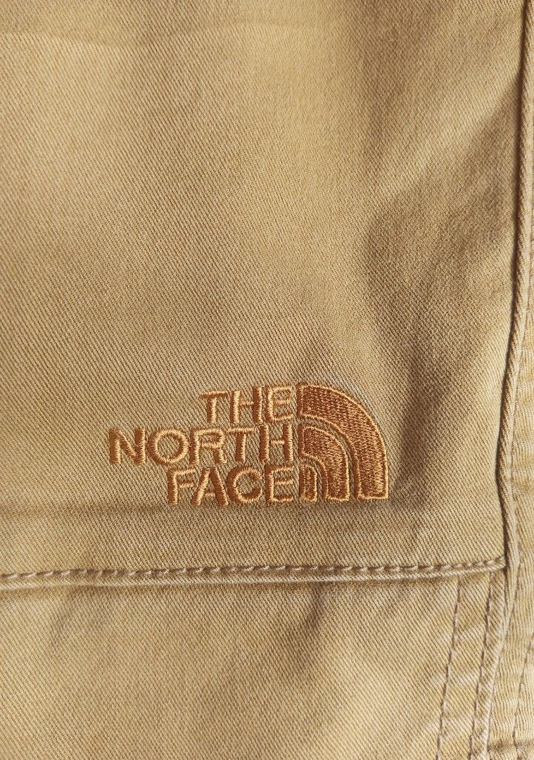 TNF (Category: Jeans) located in Bacolod City. Submitted by jazzteeeyyynn (Listing ID 1469190564, Image 3). Description: THE NORTH FACE ⛰️ 1500 FREE SHIP✅ AS NEW CONDITION ‼️ ISSUE:❌❌❌ WAIST: 33-34 LENGTH: 43 HEM: 7.5 Location: Bacolod City MOD: J&T MOP: GCASH.