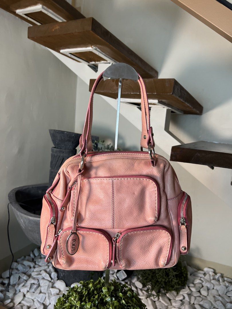 Tod's Pink Leather Shoulder Bag (Category: Shoulder Bags) located in Manila. Submitted by gailmg (Listing ID 1469213939, Image 1). Description: AUTHENTIC .