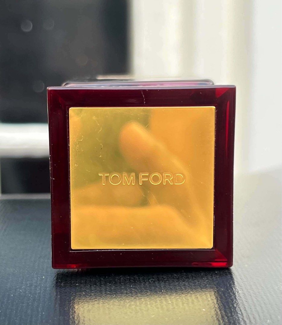 Tom ford parfum (Category: Looking For) located in Bacoor. Submitted by ayit. (Listing ID 1469234781, Image 2). Description: NEGOTIABLE Orig personal tomford 50 ml halos puno pa twice lng na spray wala na box sf inc s nego if kunin - Brand: Tom Ford - Fragrance: Jasmin Rouge Eau de Parfum - Volume: 50 mL / 1.7 FL. OZ. - Bottle Design: Striking deep red bottle with gold-toned plaque and matching cap - Condition: Well-maintained, clean label and at
