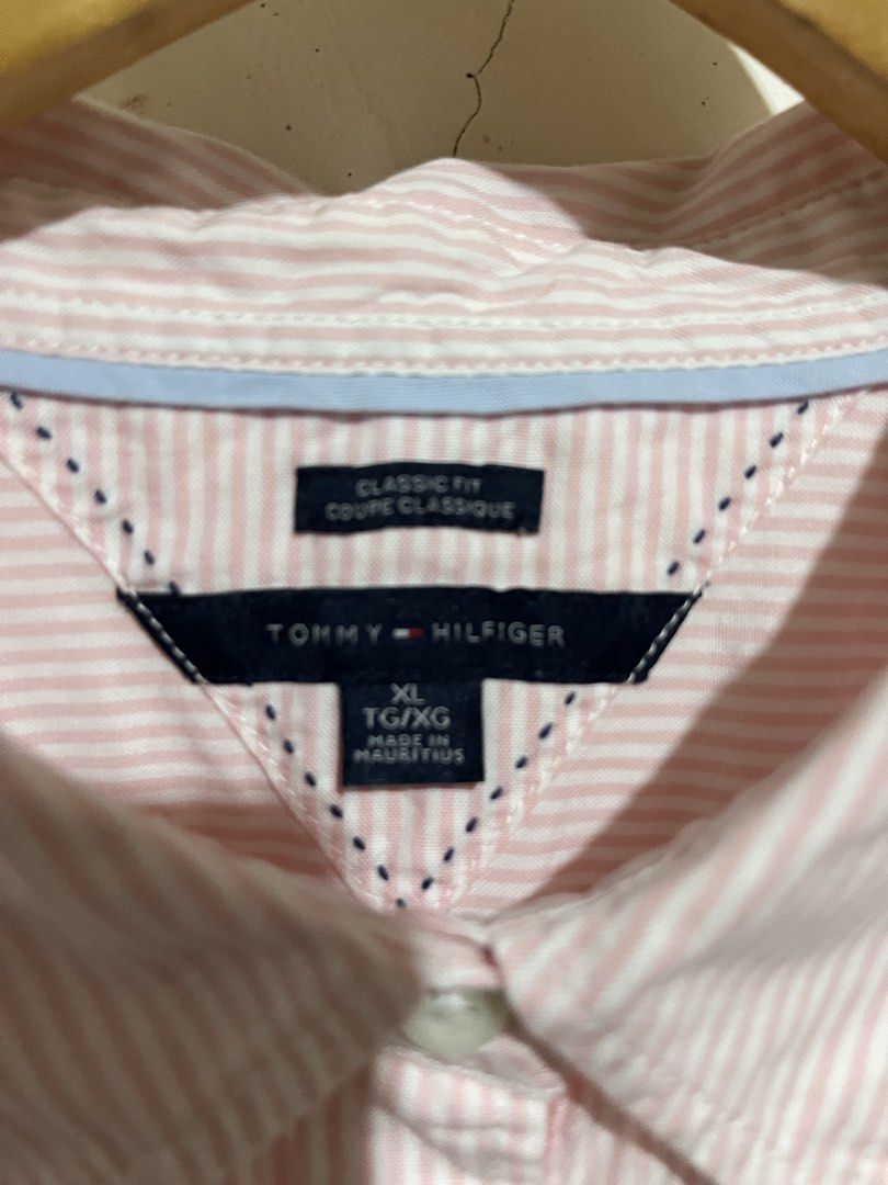 Tommy hilfiger (Category: Tshirts & Polo Shirts ) located in San Francisco. Submitted by dckim_19 (Listing ID 1469340832, Image 2). Description: Good as new Width 22 Length 28.5 No any issue.