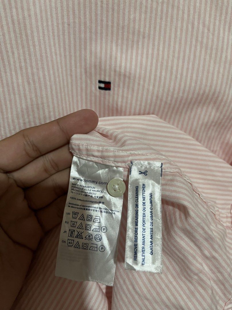 Tommy hilfiger (Category: Tshirts & Polo Shirts ) located in San Francisco. Submitted by dckim_19 (Listing ID 1469340832, Image 3). Description: Good as new Width 22 Length 28.5 No any issue.