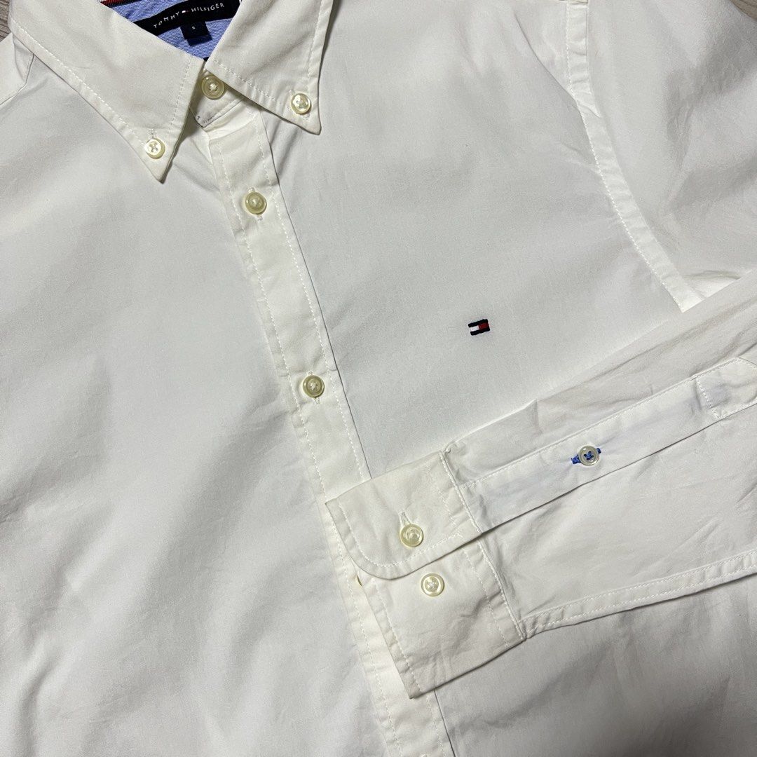 Tommy Hilfiger Button-down Longsleeve (Category: Tshirts & Polo Shirts ) located in Cebu City. Submitted by franceuy (Listing ID 1469287141, Image 3). Description: Excellent Condition No Issue W-19 29-30L Color rate: 10/10 Cebu City📍.