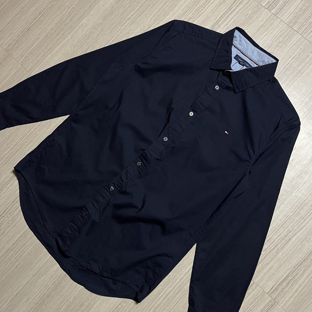Tommy Hilfiger Button-down Longsleeve (Category: Tshirts & Polo Shirts ) located in Cebu City. Submitted by franceuy (Listing ID 1469287610, Image 3). Description: Excellent Condition No Issue W-21 28.5-30.5L Color rate: 10/10 Cebu City📍.