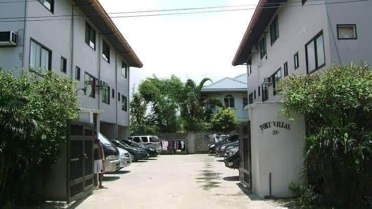 Town house for rent (Category: Townhouse) located in Taguig. Submitted by nicholelinsao (Listing ID 1469167677, Image 2). Description: for rent townhouse 3 Story House 4bedroom 3bathroom 2 car garage located AFPOVAI Phase 2 , Taguig City.