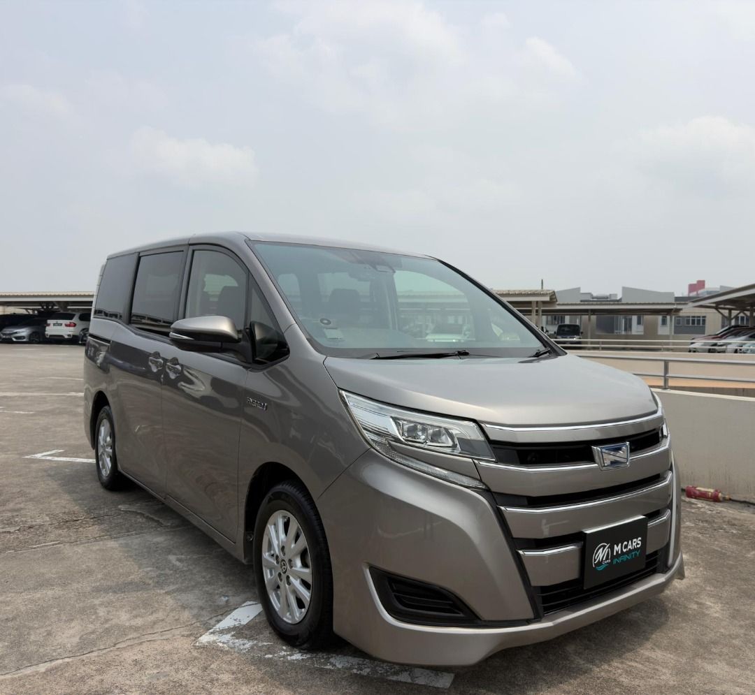Toyota Noah Hybrid 1.8A X Auto, Cars, Used Cars on Carousell