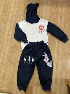 (Category: ) located in . Submitted by reloved.finds (Listing ID 1469335222, Image 1). Description: .