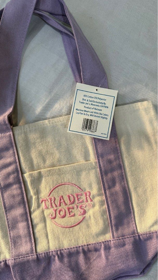 Authentic Trader Joe’s Mini Tote Bag (Category: Tote Bags) located in Manila. Submitted by nic_declutter (Listing ID 1469241947, Image 2). Description: Trader Joe’s Tote Bag .