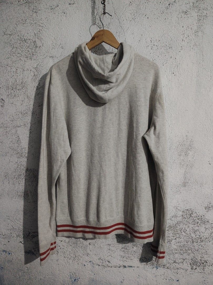 True religion hoodie (Category: Coats, Jackets and Outerwear) located in Taguig. Submitted by castofffinds (Listing ID 1469310141, Image 2). Description: Size XXL fits XL.
