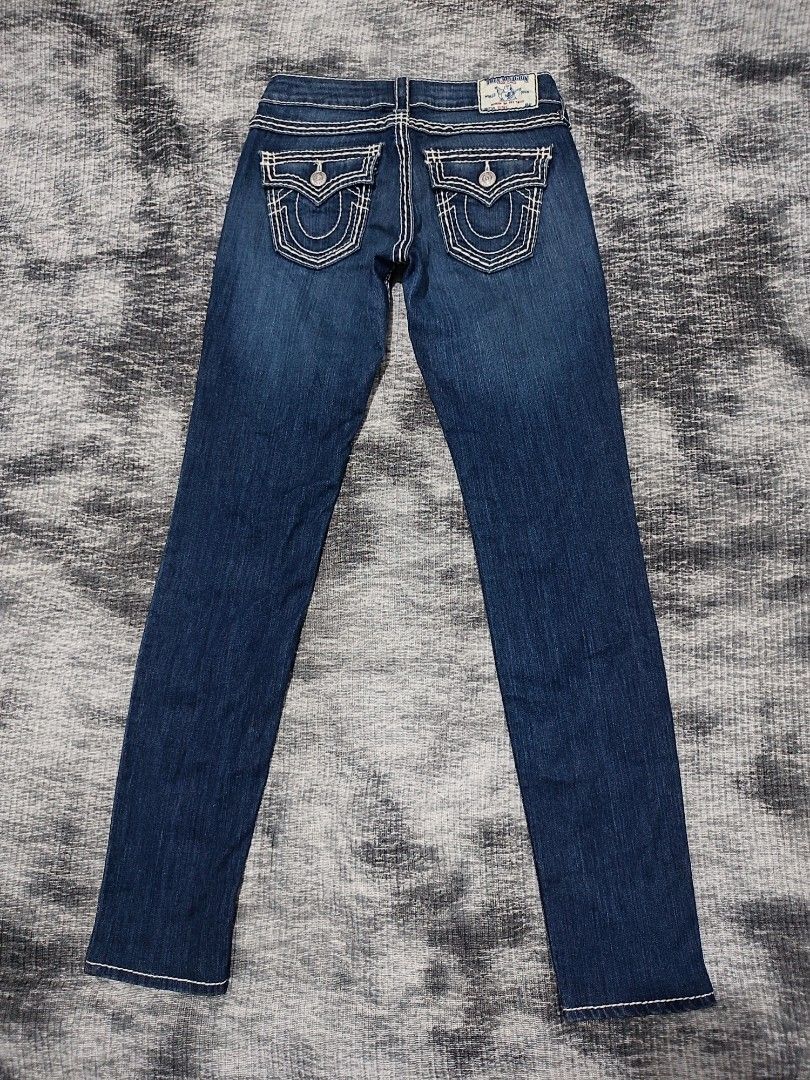 True Religion Jeans Stretchable (Category: Jeans) located in Cebu City. Submitted by haryvyylyynn (Listing ID 1469301891, Image 1). Description: True Religion Waist 26 1350.