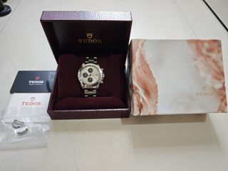 （分類：）位於 。 由 deepaksam 提交（商品編號 1469222302，圖片 1）。簡介： 。