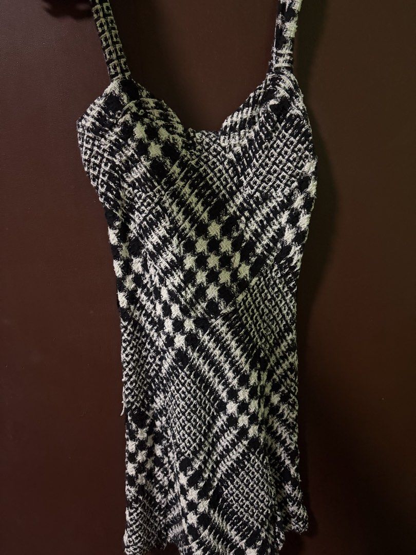 Tweed Dress (Category: Dresses) located in Manila. Submitted by saab_mnl (Listing ID 1469303413, Image 1). Description: Size: M Price nego.