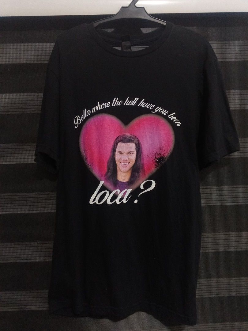 Twilight Jacob Gildan vntg tee (Category: Tshirts & Polo Shirts ) located in Tarlac. Submitted by yohfinds (Listing ID 1469318410, Image 1). Description: .