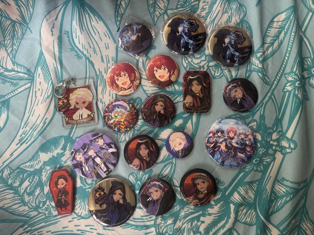 TWISTED WONDERLAND & ENSEMBLE STARS BUNDLE (Category: Other Merchandise) located in Calamba. Submitted by falzones (Listing ID 1469249486, Image 1). Description: Og price is somewhere around 3k cuz some of these are first owned by me talaga😭😭 free sf !.